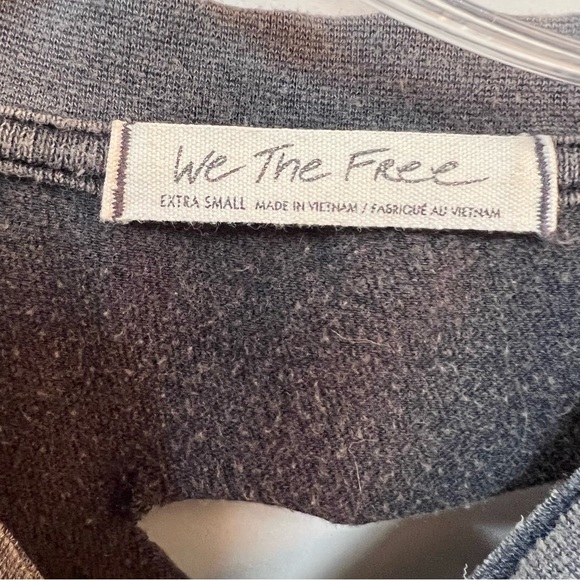 Free People XS We The Free Rubi Short Sleeve Distressed Grey Gray - Picture 4 of 5
